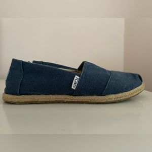 TOMS Denim and Raffia Espadrilles Size 6